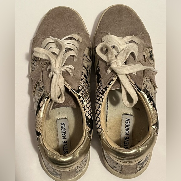 Steve Madden Amalfi Women's Metallic Python Snake Star Sneakers - Picture 7 of 14